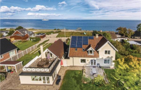 Stunning Home In Frørup With House Sea View